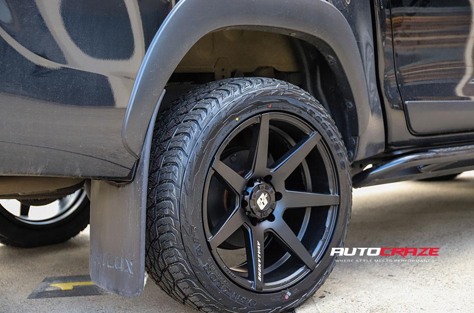 TOYOTA HILUX 4WD AVALANCHE MATTE BLACK FRONT MILLED
